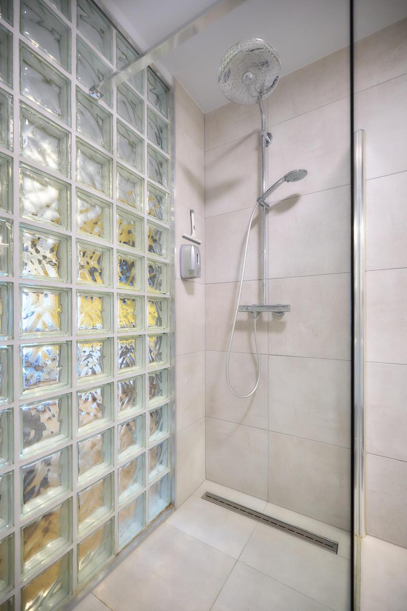 أوستيند Villa Cecha B&B &Wellness المظهر الخارجي الصورة